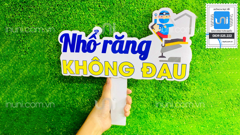 Hashtag cầm tay nha khoa